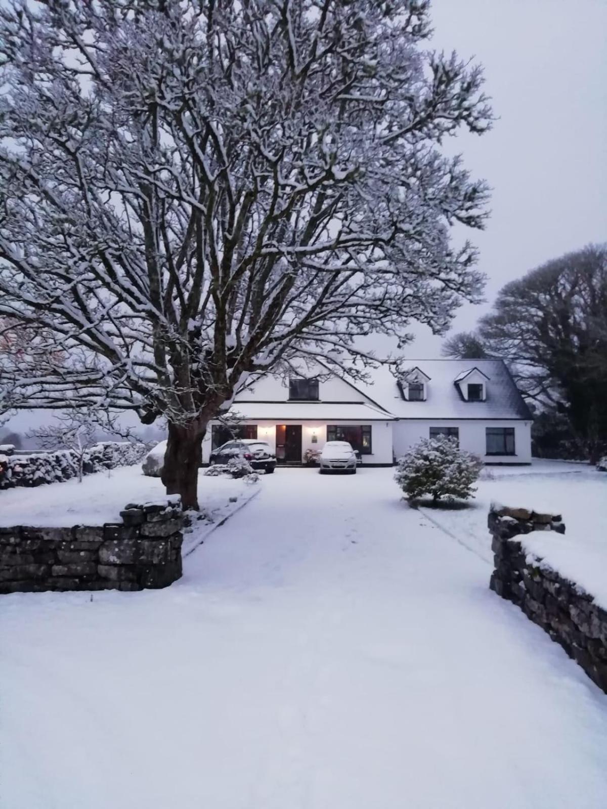 Mountain View Guesthouse อูคเทอราร์ด ภายนอก รูปภาพ